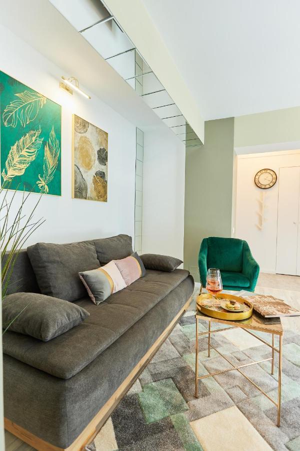Voguish Apartment Букурещ Екстериор снимка